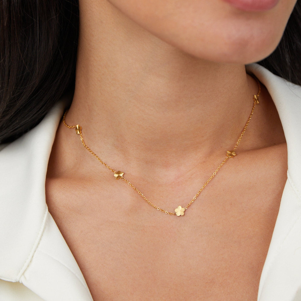 Flower Power 18K Gold Chain Necklace — view 4
