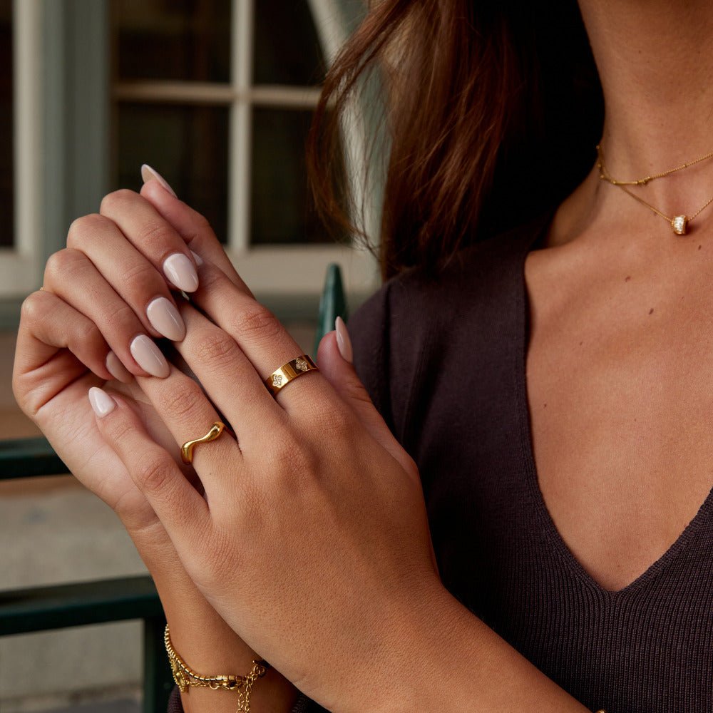 Gold Crystal Clover Band Ring — view 5