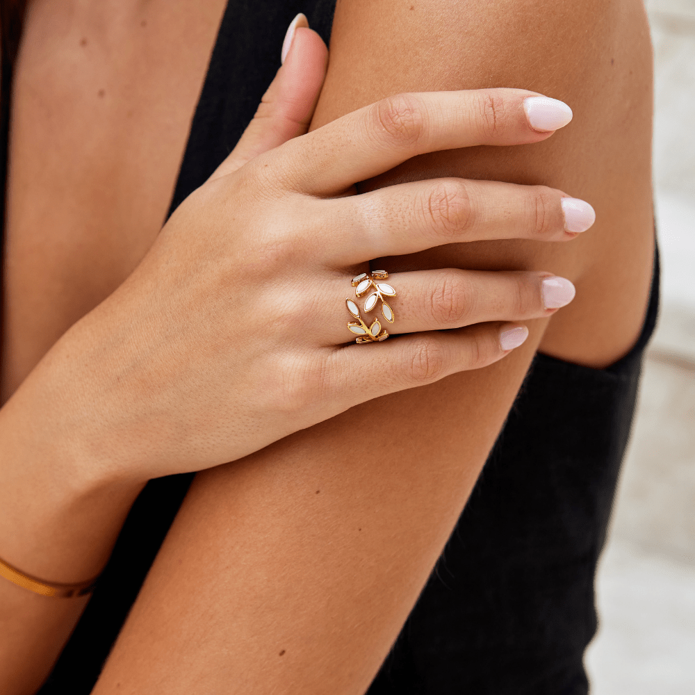 Gold Leaf Ring — view 3