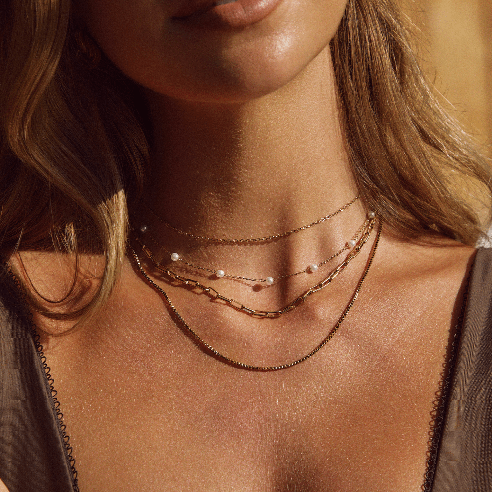 Nura Pearl 18K Gold Necklace — view 3