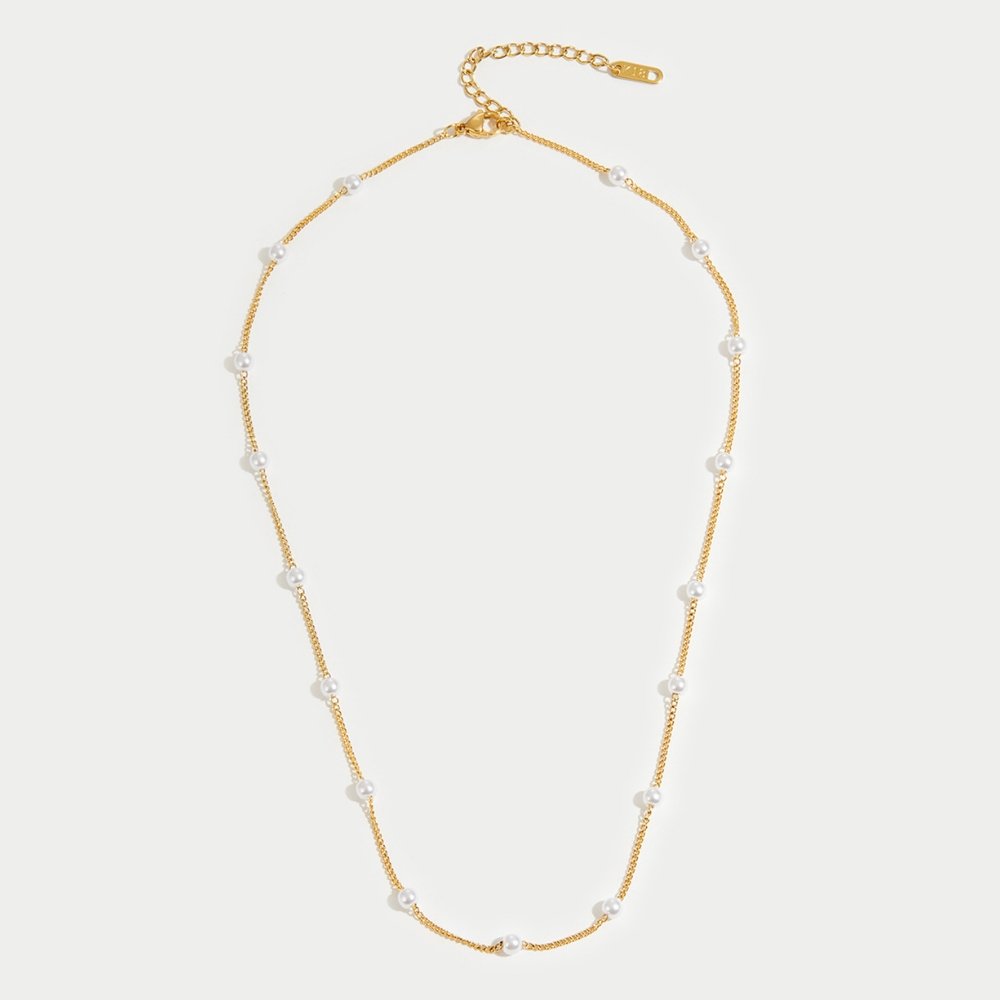 Nura Pearl 18K Gold Necklace — view 4