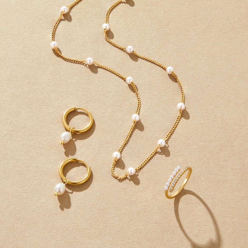 Nura Pearl 18K Gold Necklace — view 5